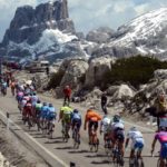 Giro d’Italia (a pedali) con i grandi scrittori del Novecento