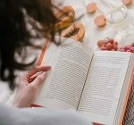 Lettura, crescono le disparità in Italia. Diminuiscono i lettori, ma chi legge lo fa più di prima